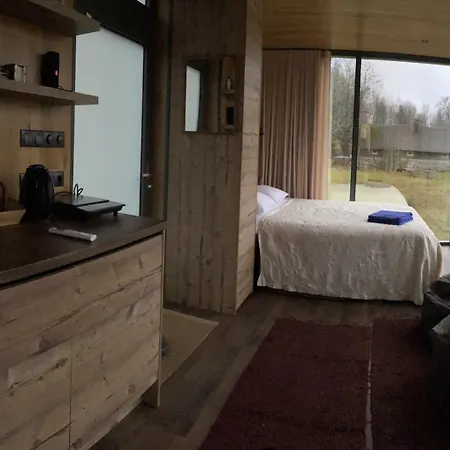 Alpehytte Kuldi Mirror House