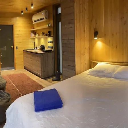 Kuldi Mirror House *